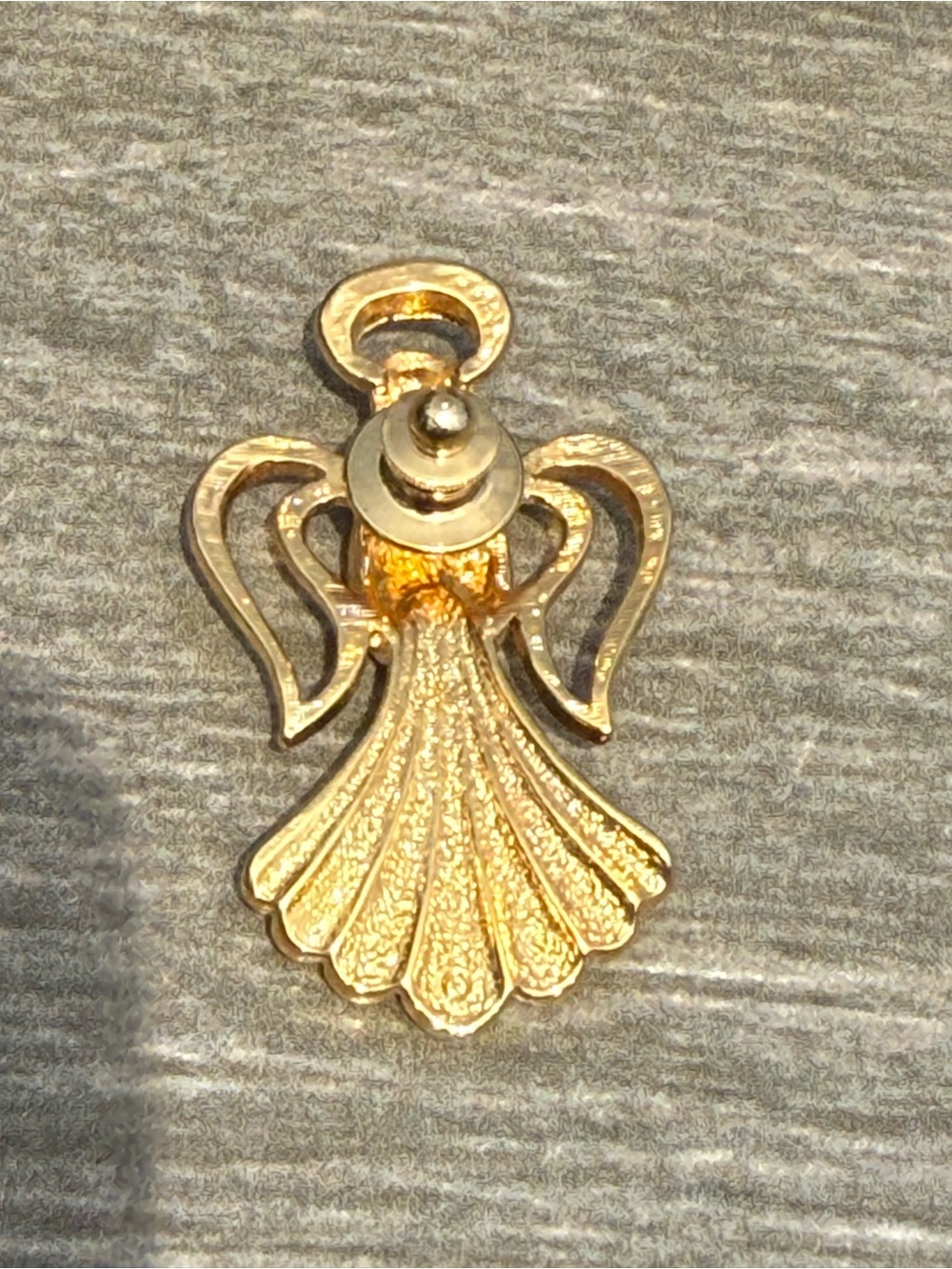 EUC Vintage Avon Gold Rhinestone " Heavenly Angel Pin " Brooch - Picture 4 of 6